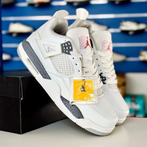 Jordan 4 ( oreo white )
